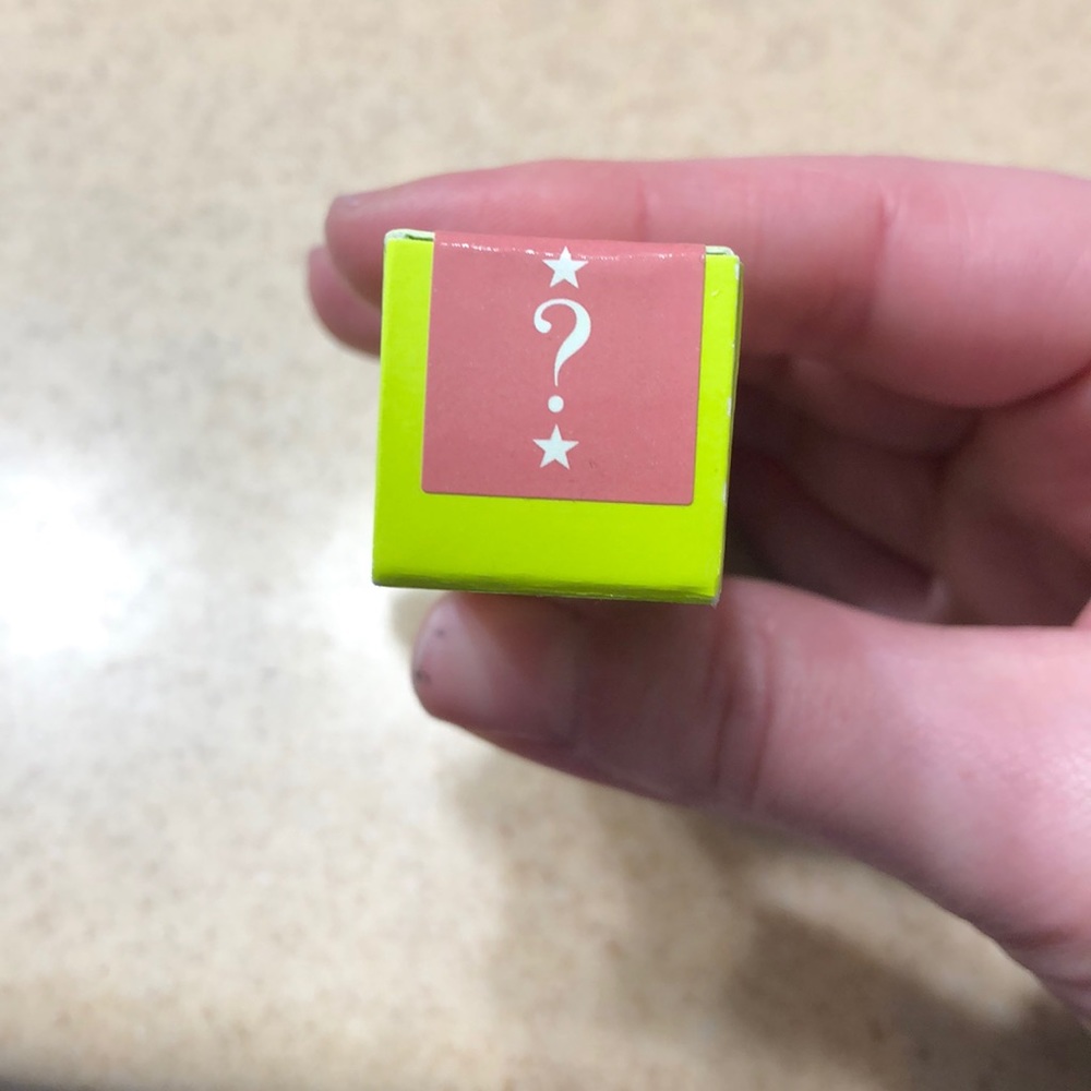 Jeffree Star ? Velour liquid lipstick